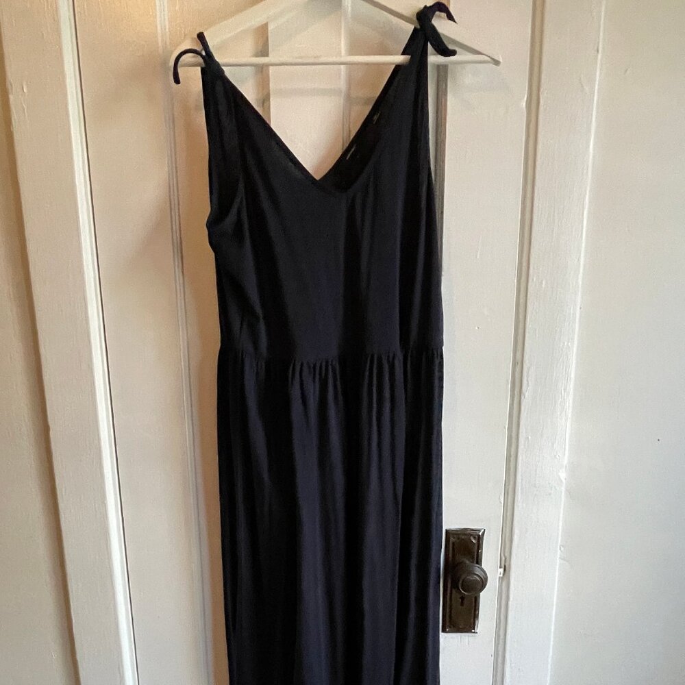 Maxi navy blue dress with adjustable straps size M, fits like L/XL